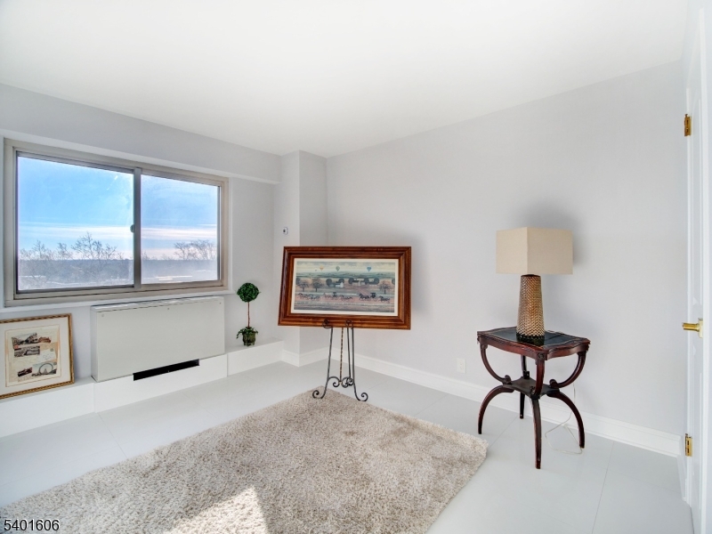 Harrison Park Towers - Residential