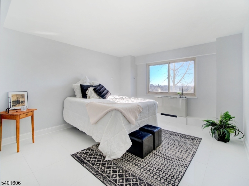 Harrison Park Towers - Residential