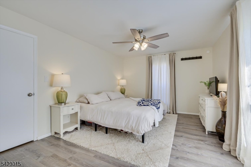 Beacon Hill at Somerset - Residential