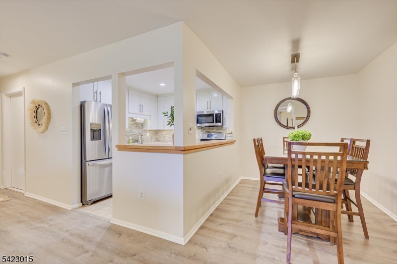 Beacon Hill at Somerset - Residential