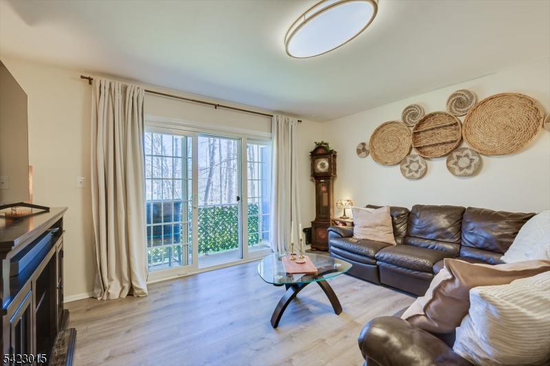 Beacon Hill at Somerset - Residential