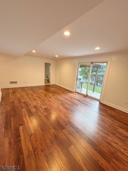 Englishtown - Residential