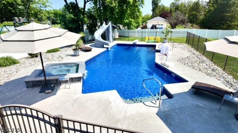 Franklin Twp., New Jersey 08873, United States, 3 Bedrooms Bedrooms, ,3 BathroomsBathrooms,Residential,Active,146899