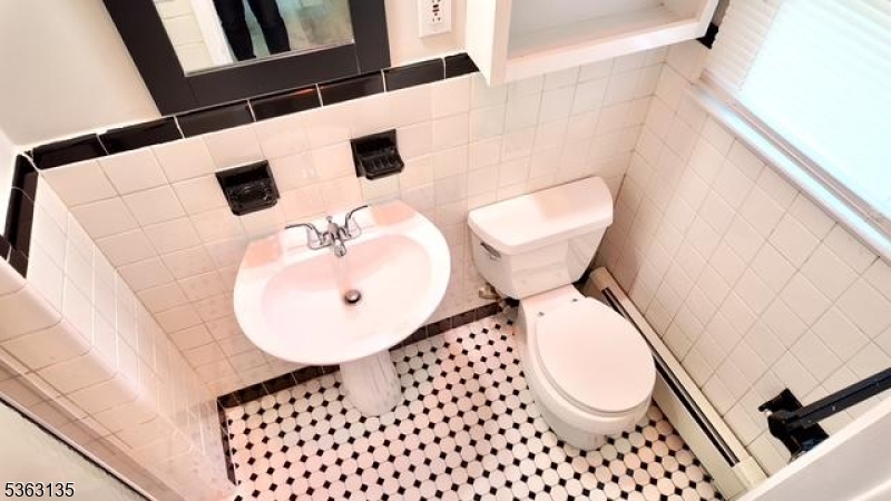 Franklin Twp., New Jersey 08873, United States, 3 Bedrooms Bedrooms, ,3 BathroomsBathrooms,Residential,Active,146899