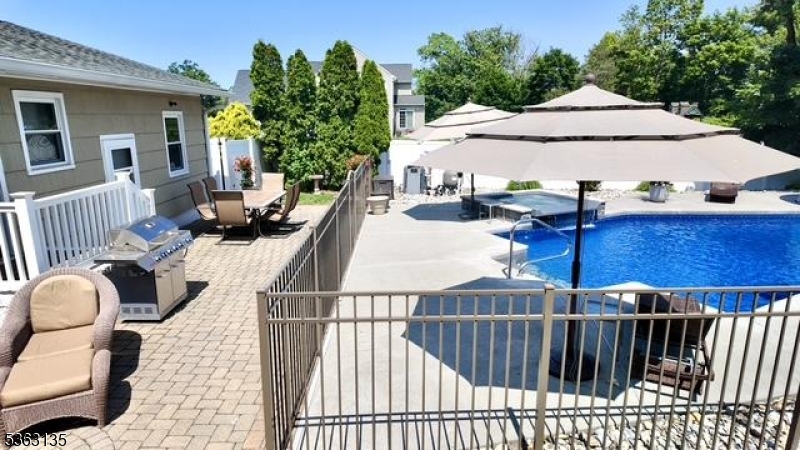 Franklin Twp., New Jersey 08873, United States, 3 Bedrooms Bedrooms, ,3 BathroomsBathrooms,Residential,Active,146899