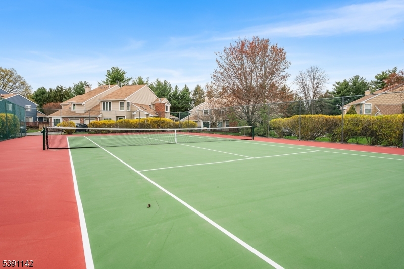 QUAILBROOK VILLAS END - Residential