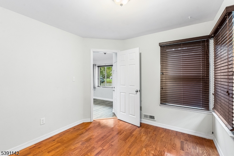 QUAILBROOK VILLAS END - Residential