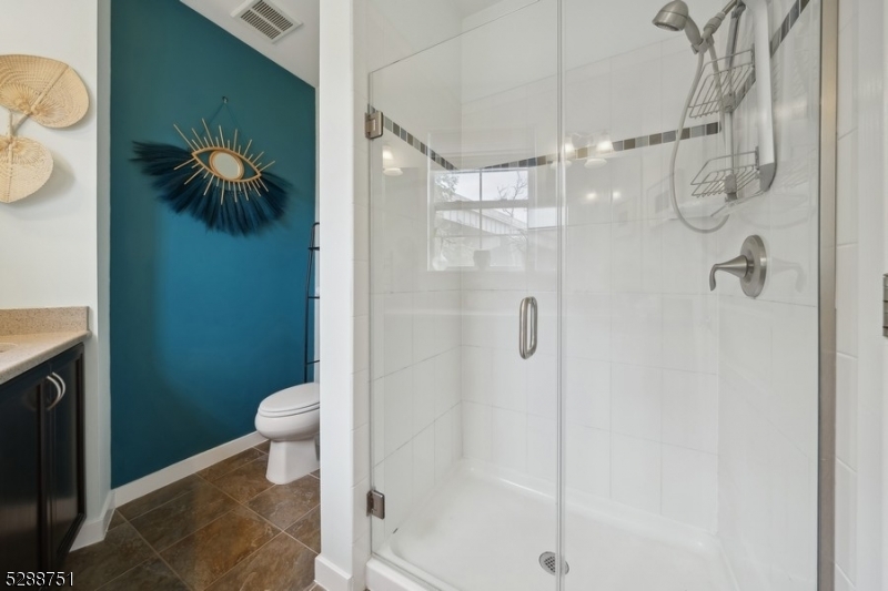 Crescent Ct Condominiums - Residential