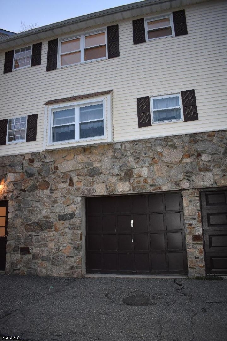 Mountainview Manor - Residential Lease