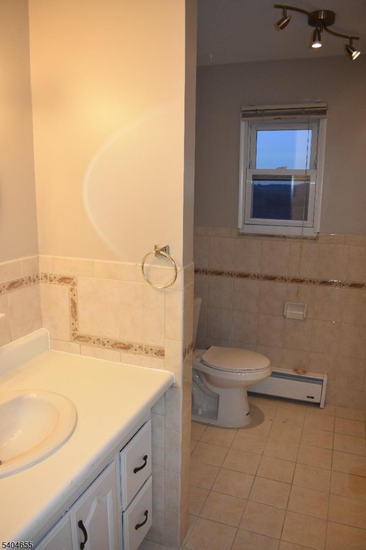 Mountainview Manor - Residential Lease