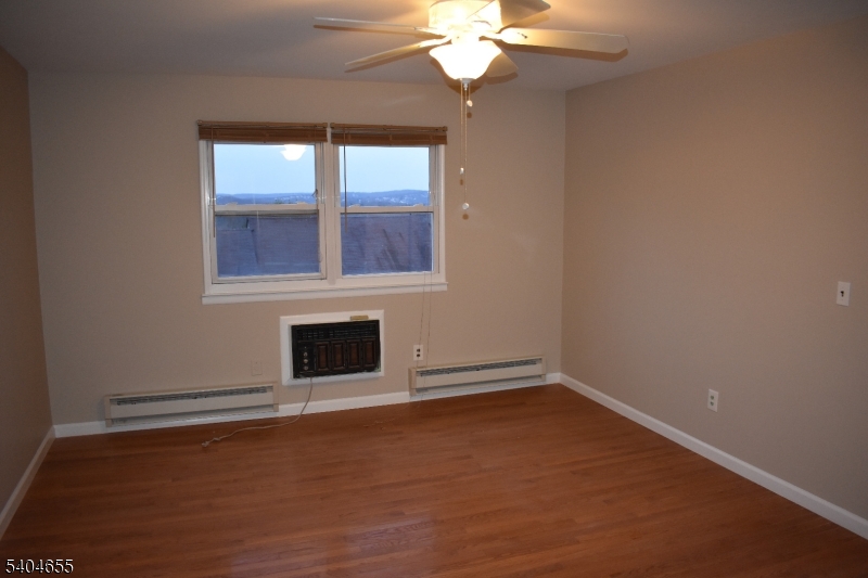 Mountainview Manor - Residential Lease