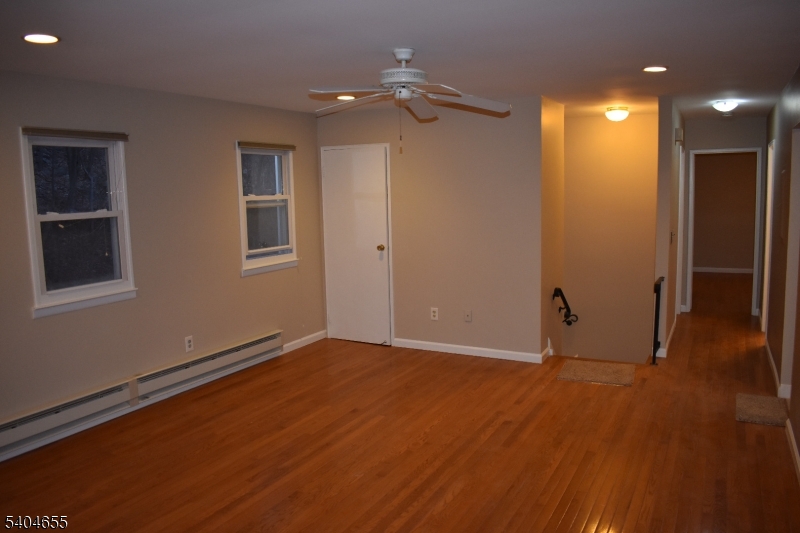 Mountainview Manor - Residential Lease