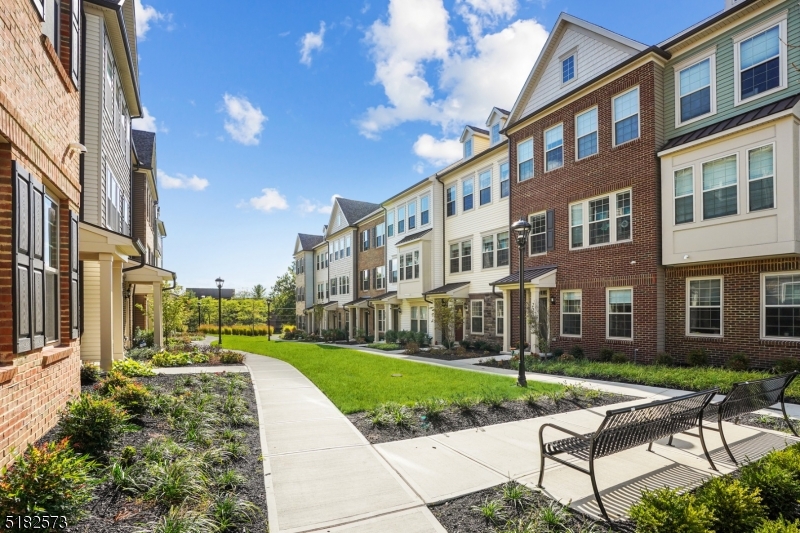 Livingston Square - Residential Lease