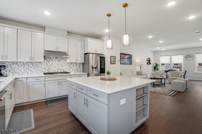 Livingston Square - Residential Lease