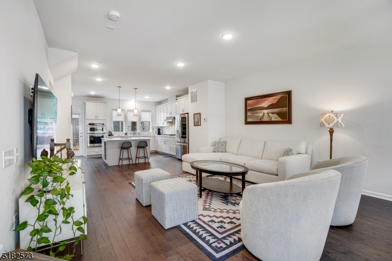 Livingston Square - Residential Lease