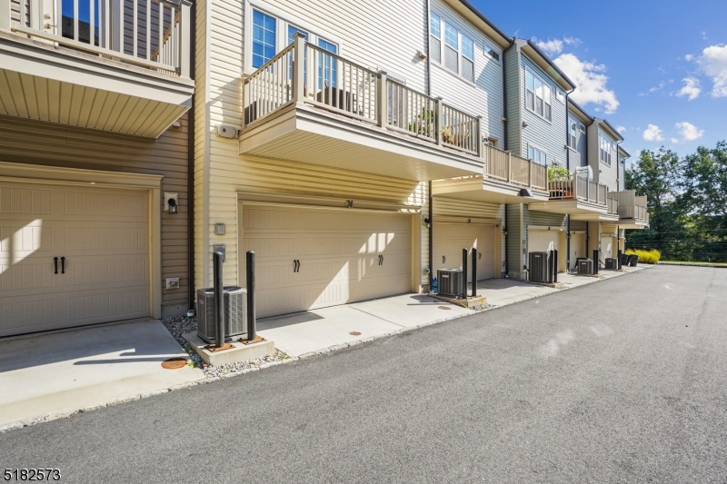 Livingston Square - Residential Lease