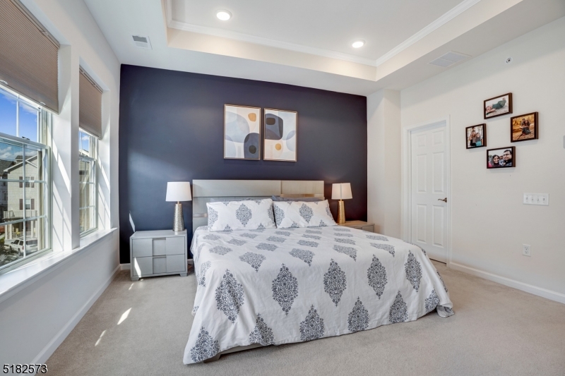 Livingston Square - Residential Lease