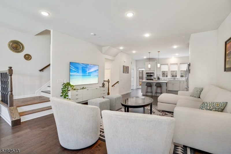 Livingston Square - Residential Lease