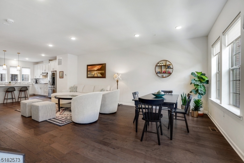 Livingston Square - Residential Lease