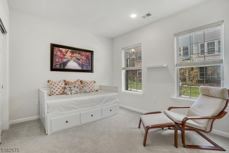 Livingston Square - Residential Lease