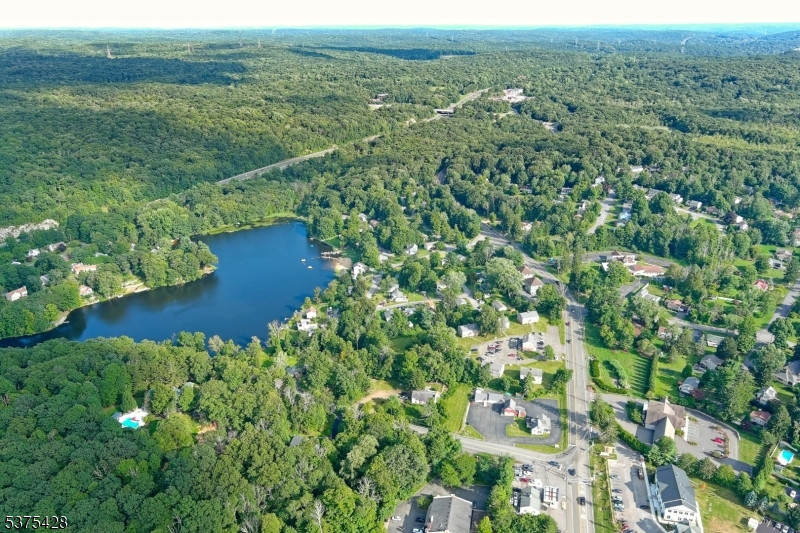 Sparta Cobbler Commons - Commercial Lease