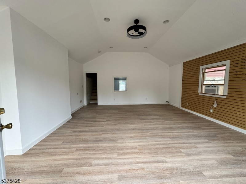 Sparta Cobbler Commons - Commercial Lease