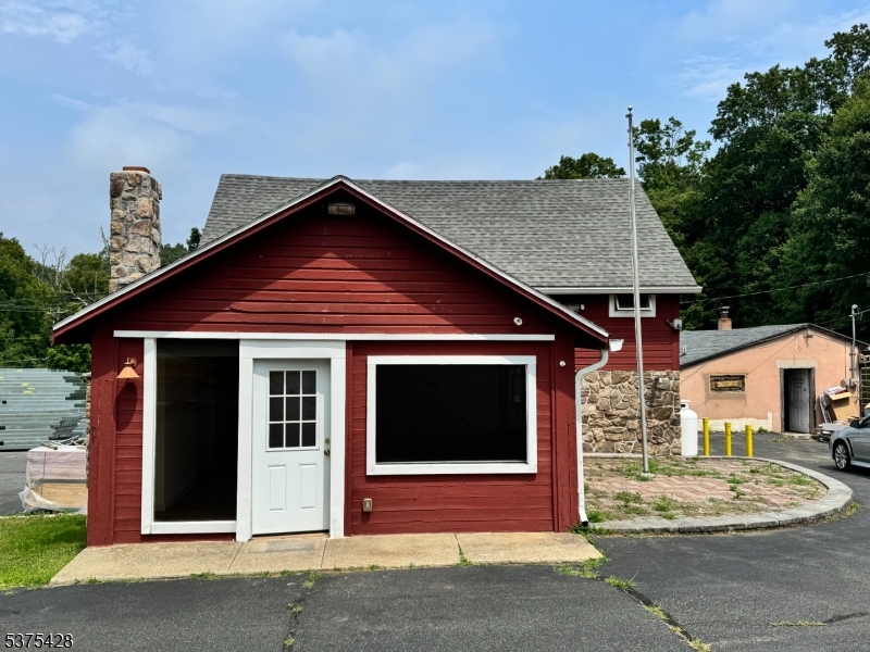 Sparta Cobbler Commons - Commercial Lease