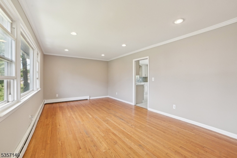 18 Nokomis Ave