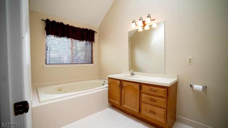 Falcon Ridge - Residential