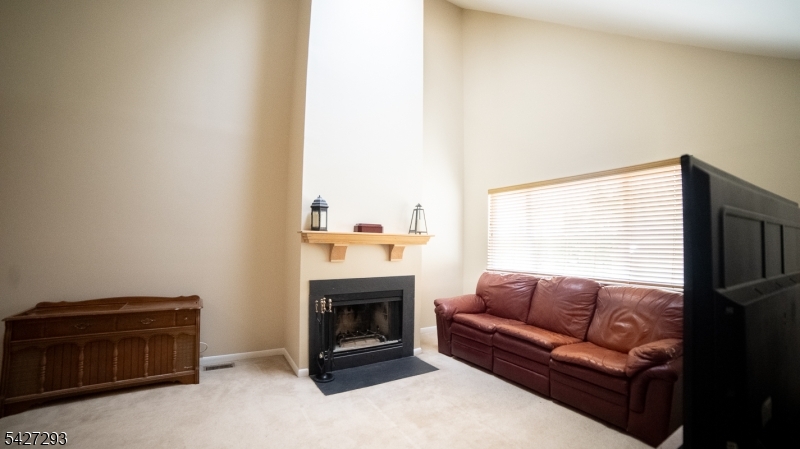 Falcon Ridge - Residential