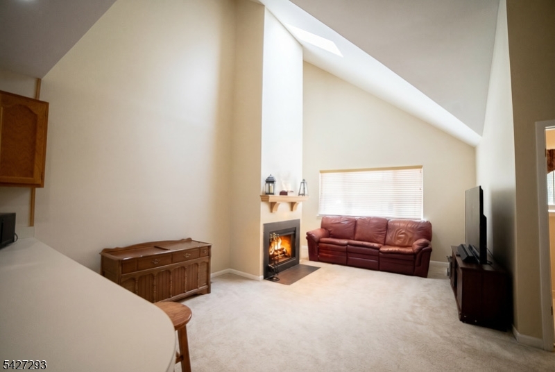 Falcon Ridge - Residential