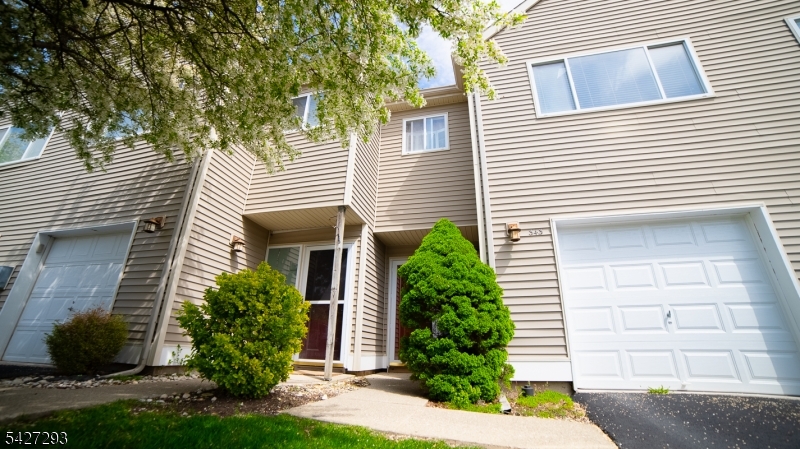 Falcon Ridge - Residential