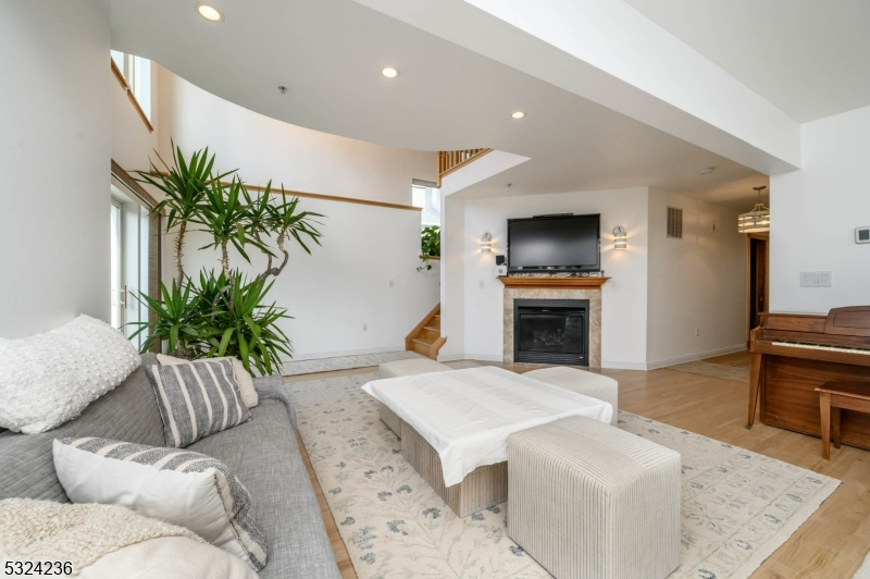 N Long Branch - Residential