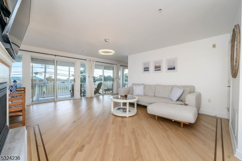 N Long Branch - Residential