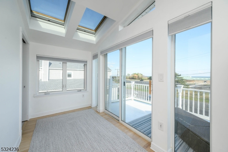 N Long Branch - Residential