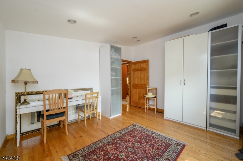 Linden City - Residential Income