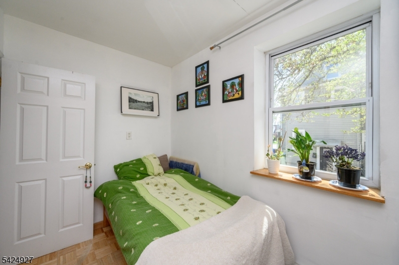 Linden City - Residential Income