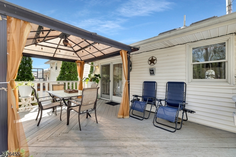 Shorecrest - Residential