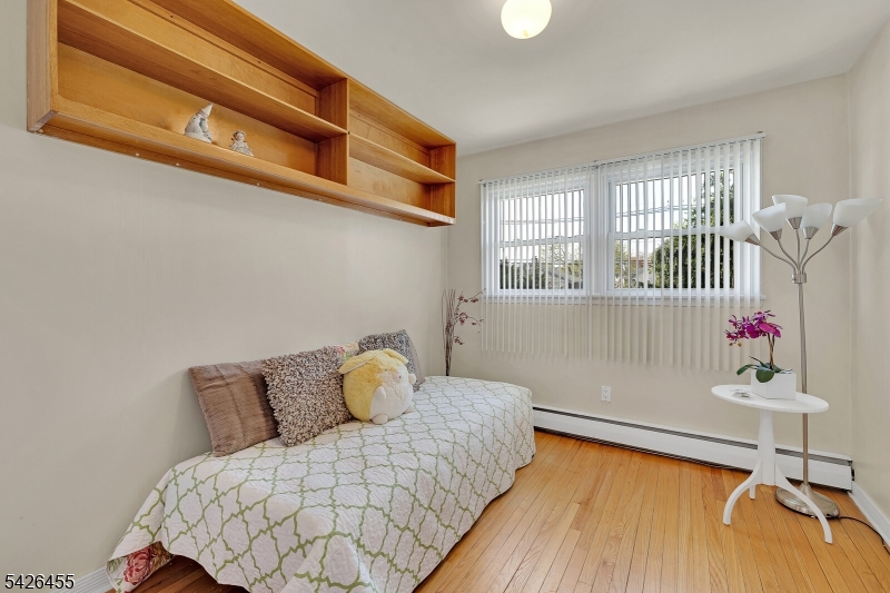 Shorecrest - Residential