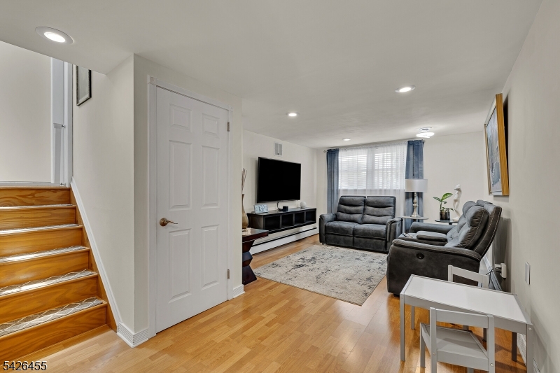 Shorecrest - Residential