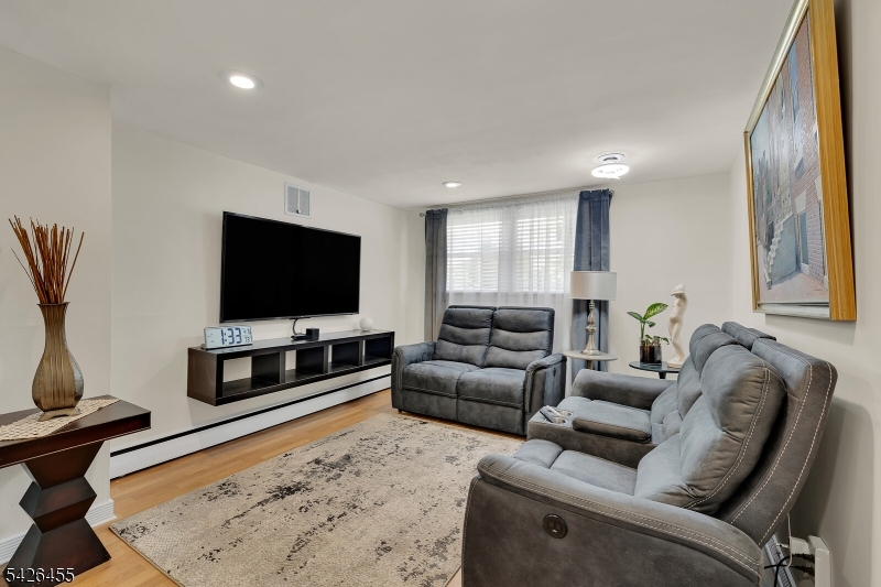 Shorecrest - Residential