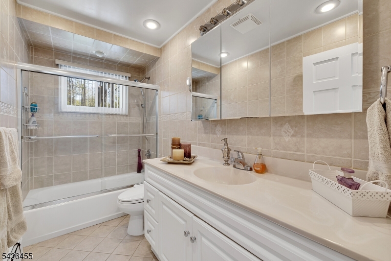 Shorecrest - Residential