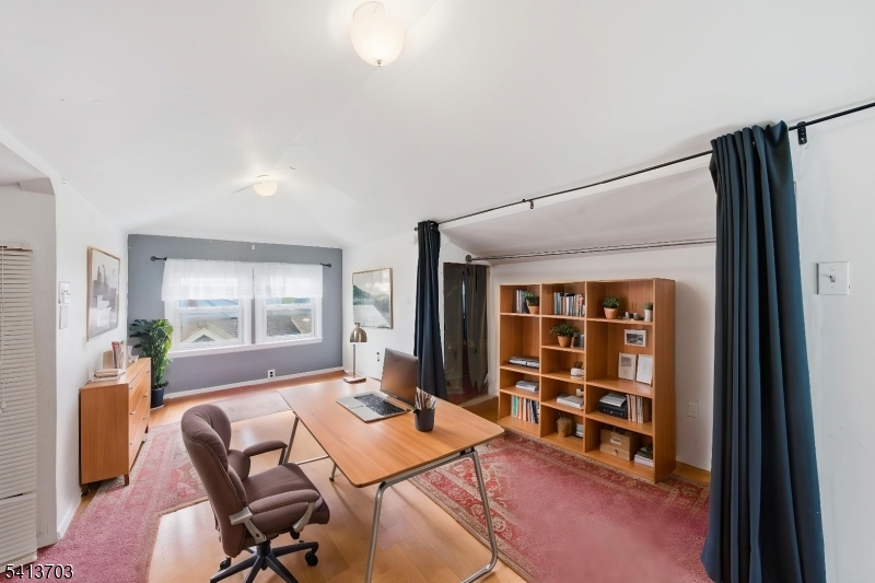 Flats - Residential