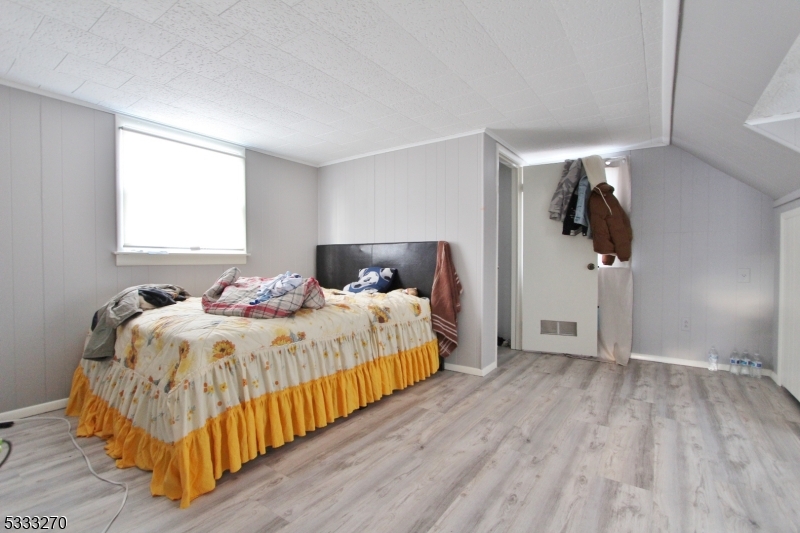 North Plainfield Boro, New Jersey 07060, United States, 4 Bedrooms Bedrooms, ,2 BathroomsBathrooms,Residential,Pending,17461