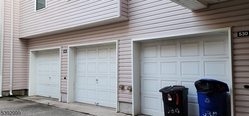 Harbortown Sail - Residential Lease