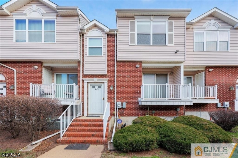 Harbortown Sail - Residential Lease