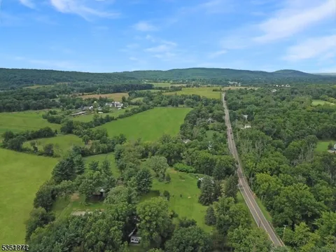 MLS: 3957484