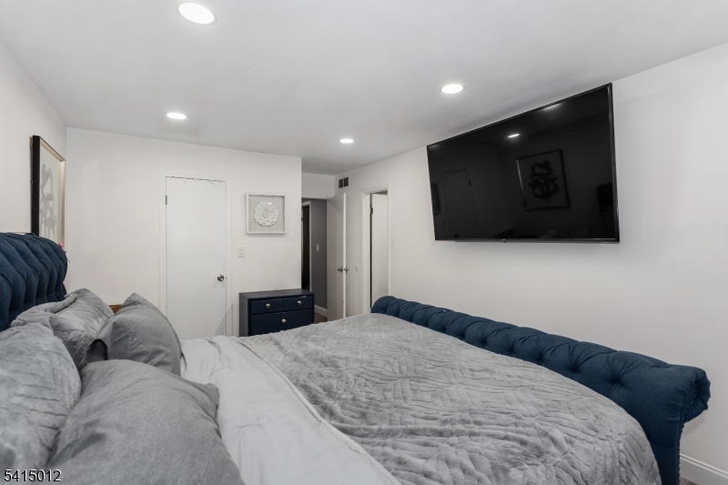 Hastings Square - Residential