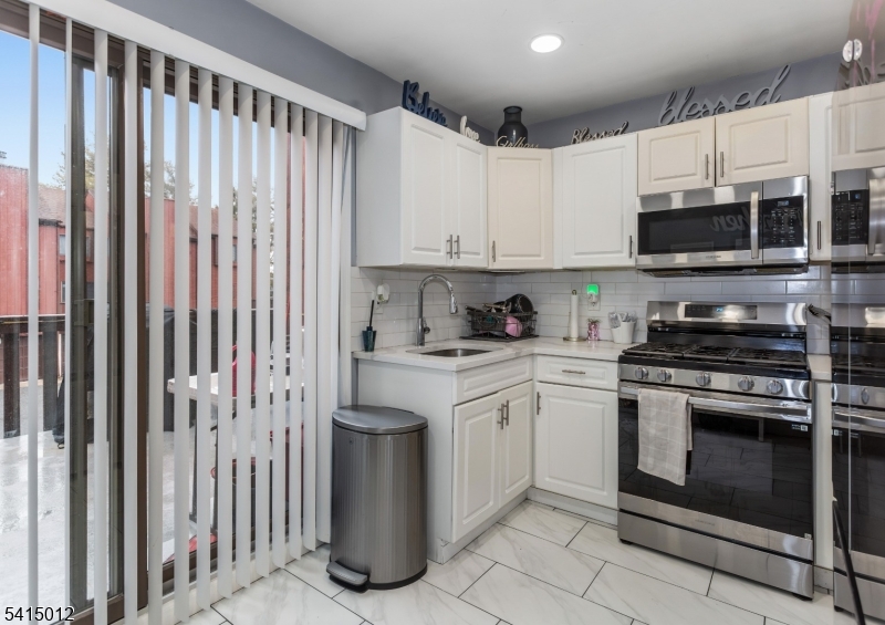 Hastings Square - Residential