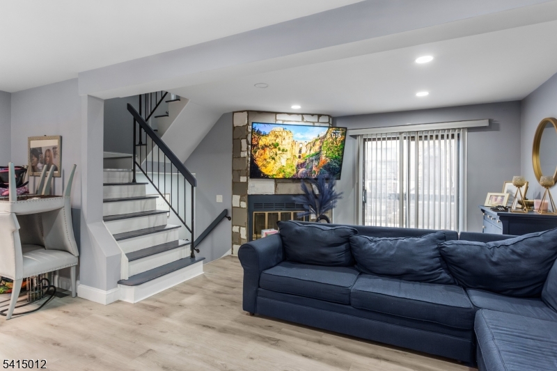 Hastings Square - Residential